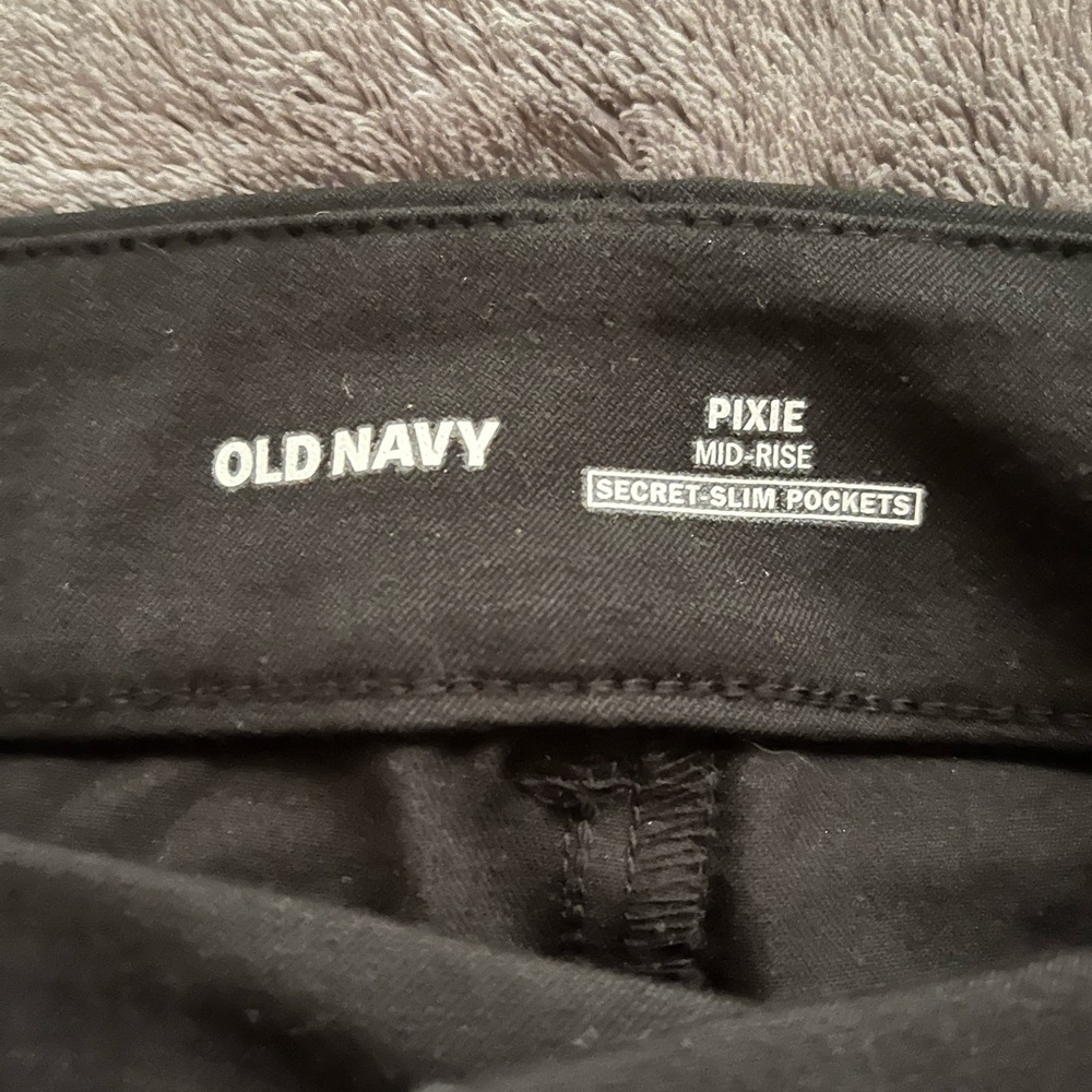 Mid rise pixie pants - Picture 2 of 3
